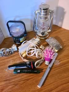 lot 2031 image: Assorted lighting