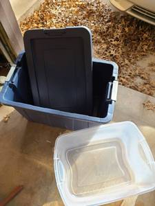 lot 2066 image: Large bin with lid and smaller empty bin