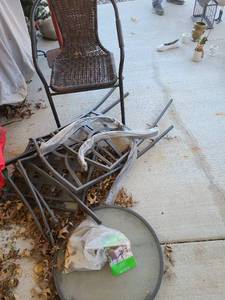 lot 3002 image: Chair and table parts