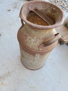 lot 3007 image: Milk can