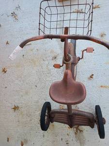 lot 3009 image: Tricycle