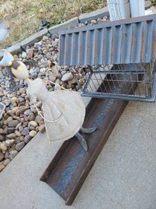 lot 3021 image: Yard art