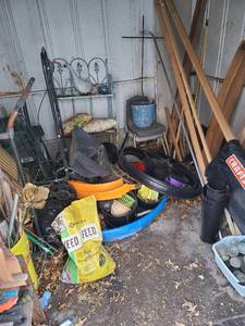 lot 3037 image: Entire contents of shed, see pictures