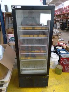 lot 1735 image: Used Habco Glass Door Merchandiser Model SE12