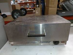 lot 1741 image: Round Up Steamer