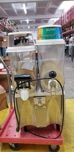 lot 1742 image: Bunn Frozen Drink Machine