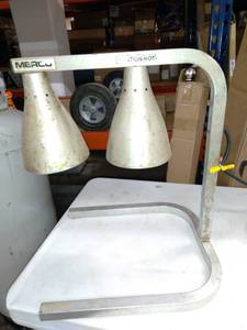 lot 1757 image: 2 Bulb Heat Lamp