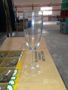 lot 1816 image: Champagne Flutes 22 ct