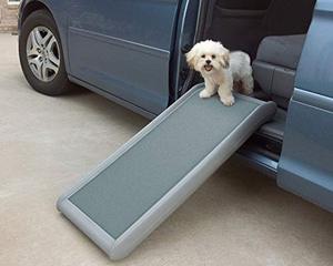 lot 21652 image: PetSafe Happy Ride Half Ramp II - Lightweight, Mini Dog Ramp for Vans, Minivans and Couches - Portable, Outdoor Pet Ramp - Perfect for Heights up to 20 Inches