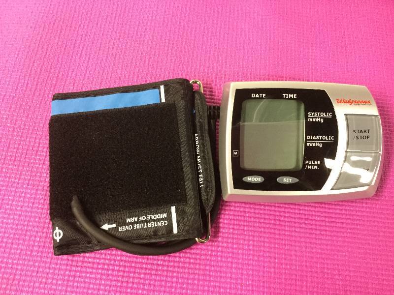 lot 1005 image: Healthy Living Digital blood Pressure Monitor Battery Operated