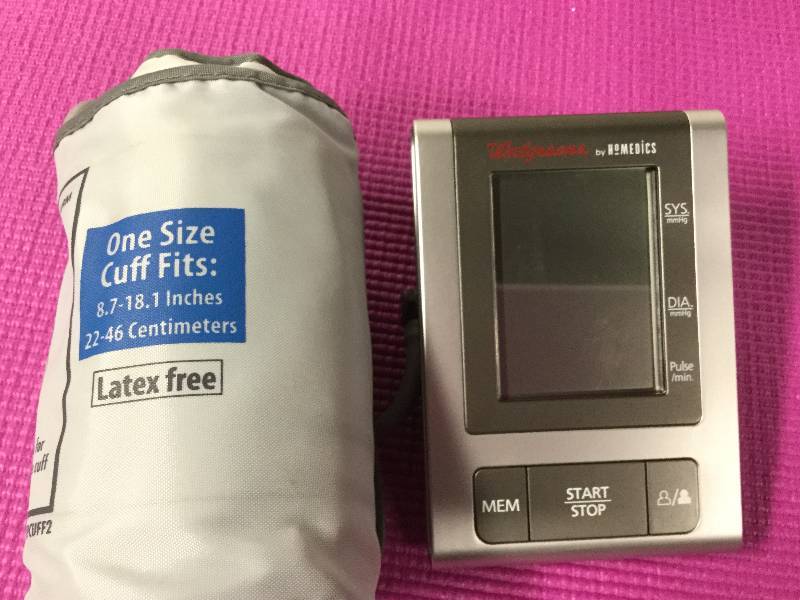 lot 1011 image: Homedics Digital blood Pressure Monitos Battery Operated
