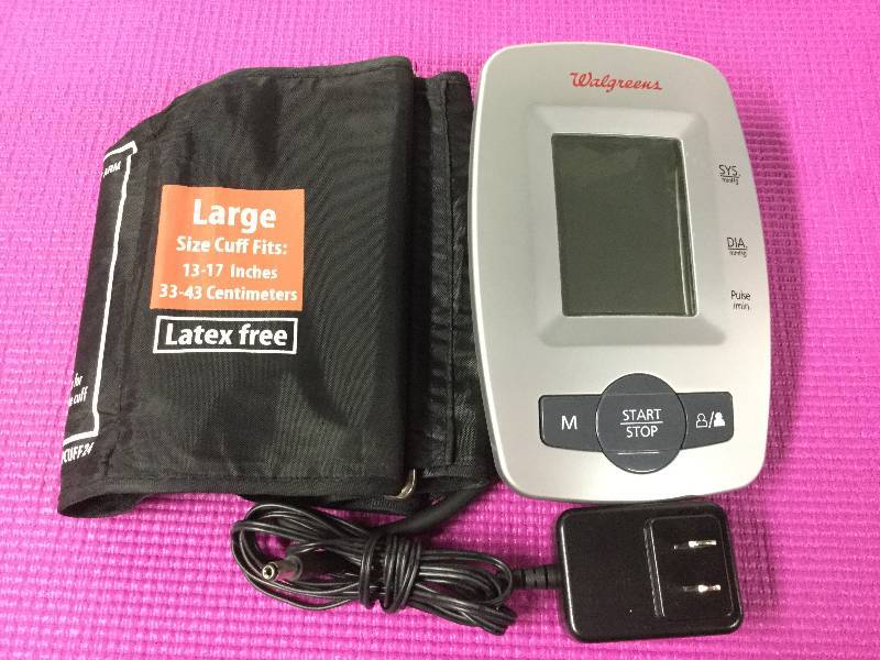 lot 1023 image: Homedics Blood Pressure Montor Battery Operated