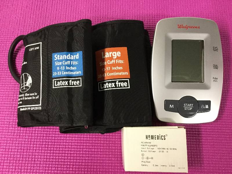 lot 1028 image: Homedics Blood Pressure Montor Battery Operated