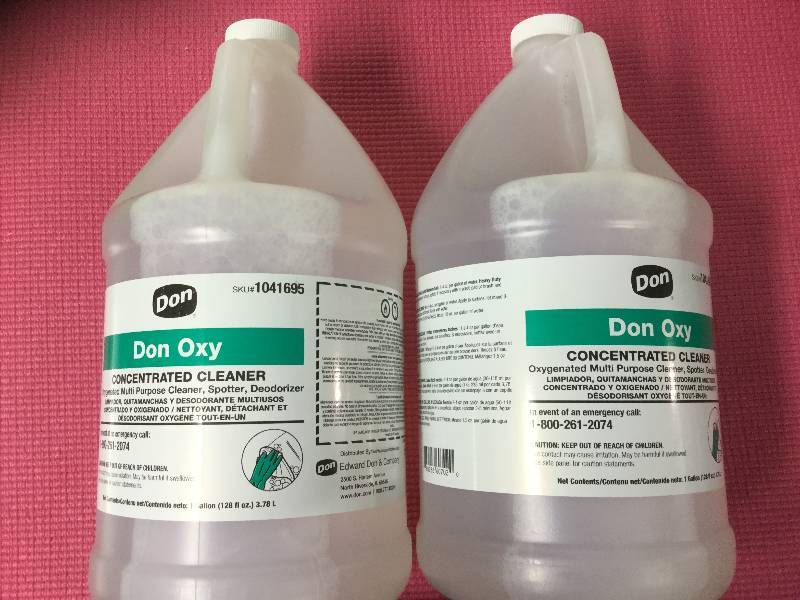 lot 1052 image: Lot of 2 Don Oxy Concentrated Cleaner