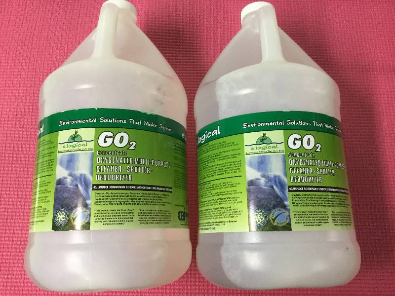 lot 1056 image: Lot of 2 GO2 Concentrate Cleaner
