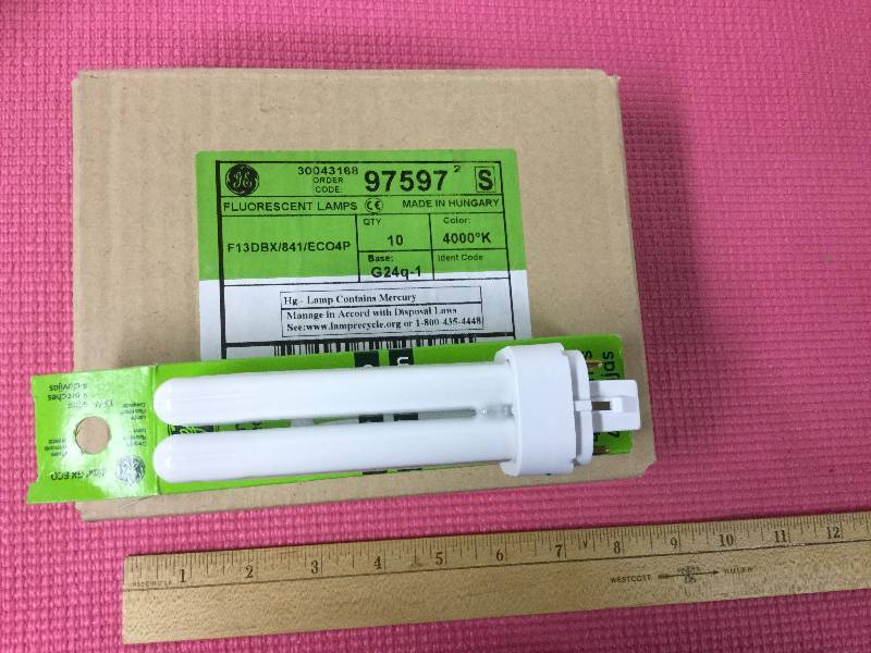 lot 1093 image: Fluorescent Lamp Bulb