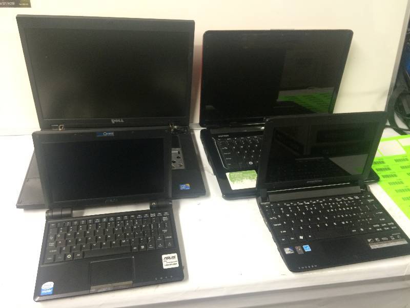 lot 1171 image: Lot of 4  Laptops