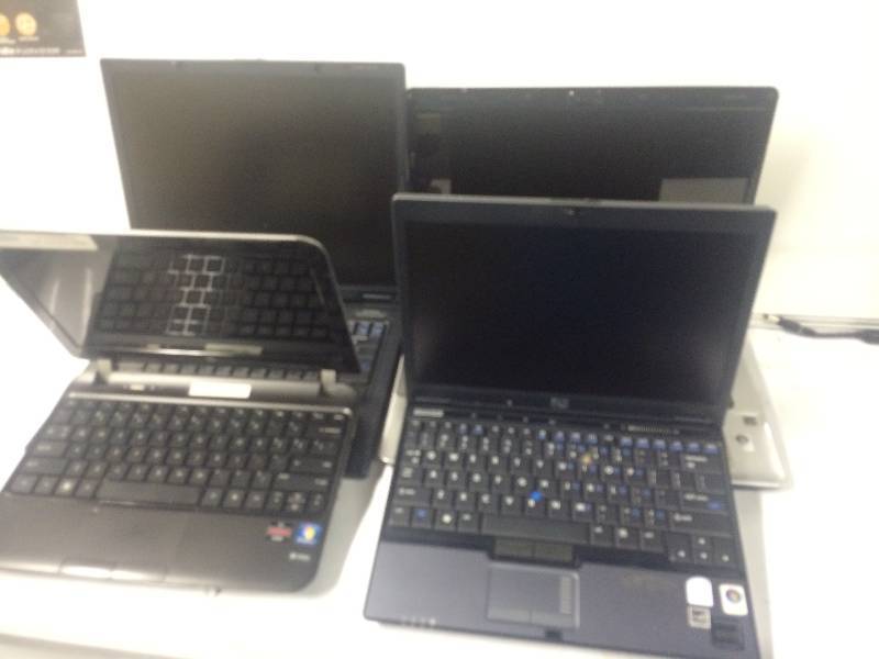 lot 1172 image: Lot of 4  Laptops