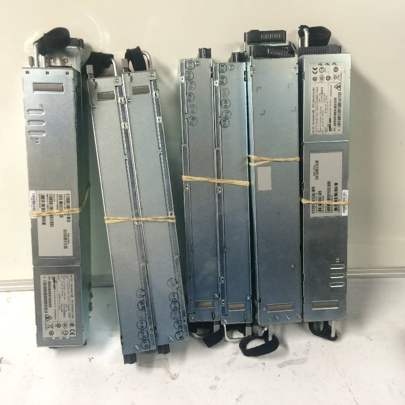 lot 1194 image: Lot of 8 Electronic