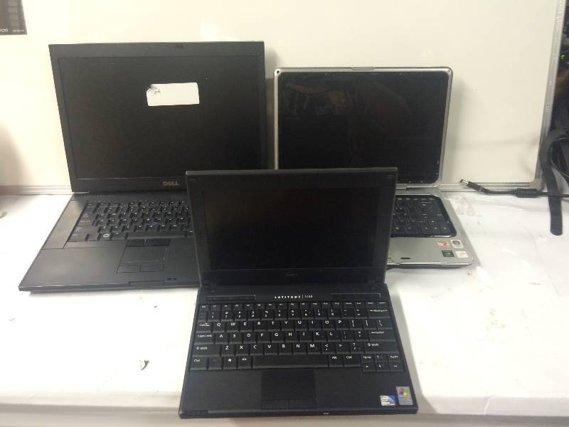 lot 1146 image: Lot of 3 Laptops