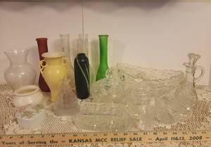 lot 154 image: Glass Decor