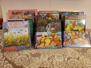 lot 199 image: Puzzles