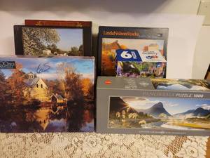 lot 201 image: Puzzles