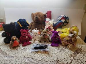 lot 203 image: Ty Beanie Babies and Other Animals