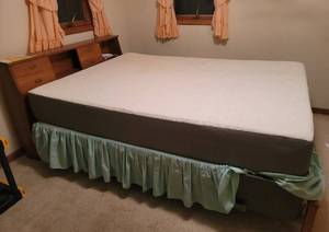 lot 208 image: Queen Size Bed with Mattress and Box Spring with Adjustable Base (Very Comfortable) (Matches lot 209)