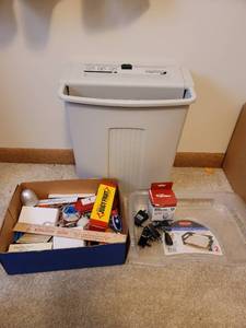 lot 263 image: Fellowes Paper Shredder and Office Supplies