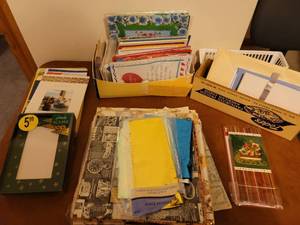 lot 275 image: All Occasion Cards and Wrapping Paper