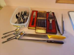 lot 348 image: Silverware and Knives