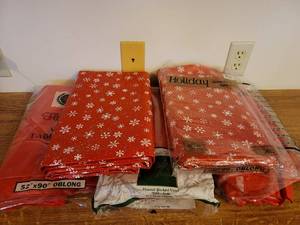 lot 366 image: Flannel Backed 52 x 90 Tablecloths