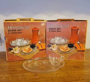 lot 370 image: Homestead by Federal Glass Snack Sets 8 Piece Place Setting