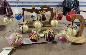 lot 400 image: Handmade Wheat Weaving Decor