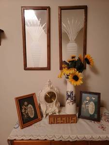 lot 410 image: Home Decor
