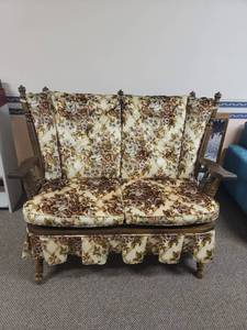 lot 419 image: Rocking Loveseat 48 wide (Very Nice) (located in basement)