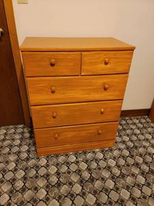 lot 435 image: Dresser 26.5 x 15 x 34 Located in Basement