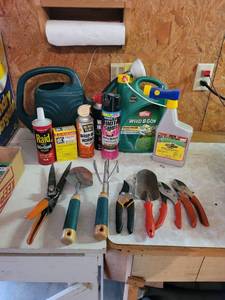 lot 447 image: Garden Tools and Chemicals