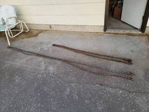lot 448 image: Tow Chains approx. 12 and 20