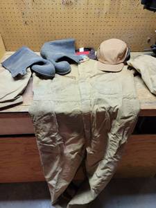 lot 467 image: XLG Coveralls, 2X Over boots, and Winter Hat