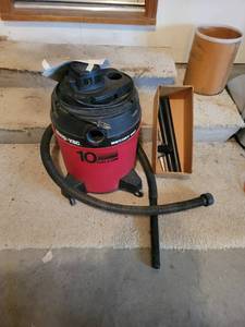 lot 491 image: Shop Vac 10 Gallon with Attachments