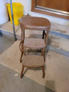 lot 494 image: Step Stool