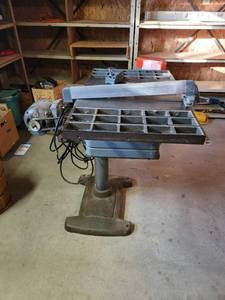 lot 514 image: Craftsman 12 HP Table Saw