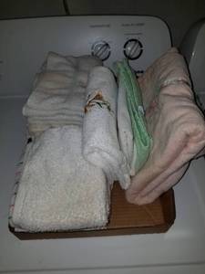 lot 6 image: Miscellaneous towels