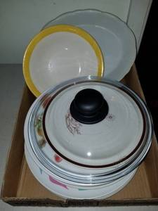 lot 15 image: kitchen ware