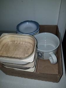 lot 17 image: kitchen ware