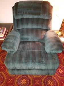 lot 45 image: Rocker Recliner