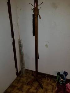 lot 69 image: coat stand