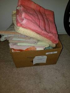 lot 81 image: towels